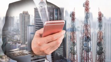 Double,Exposure,Of,Businessman,Use,Smartphone,,Communication,Tower,Or,4g software development company